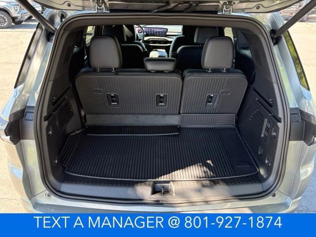New 2026 Buick Enclave Avenir w/ Super Cruise Package AWD/4WD image 9