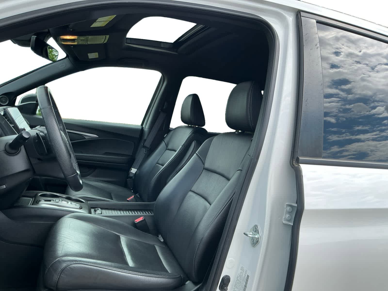 Used 2023 Honda Passport EX-L image 9