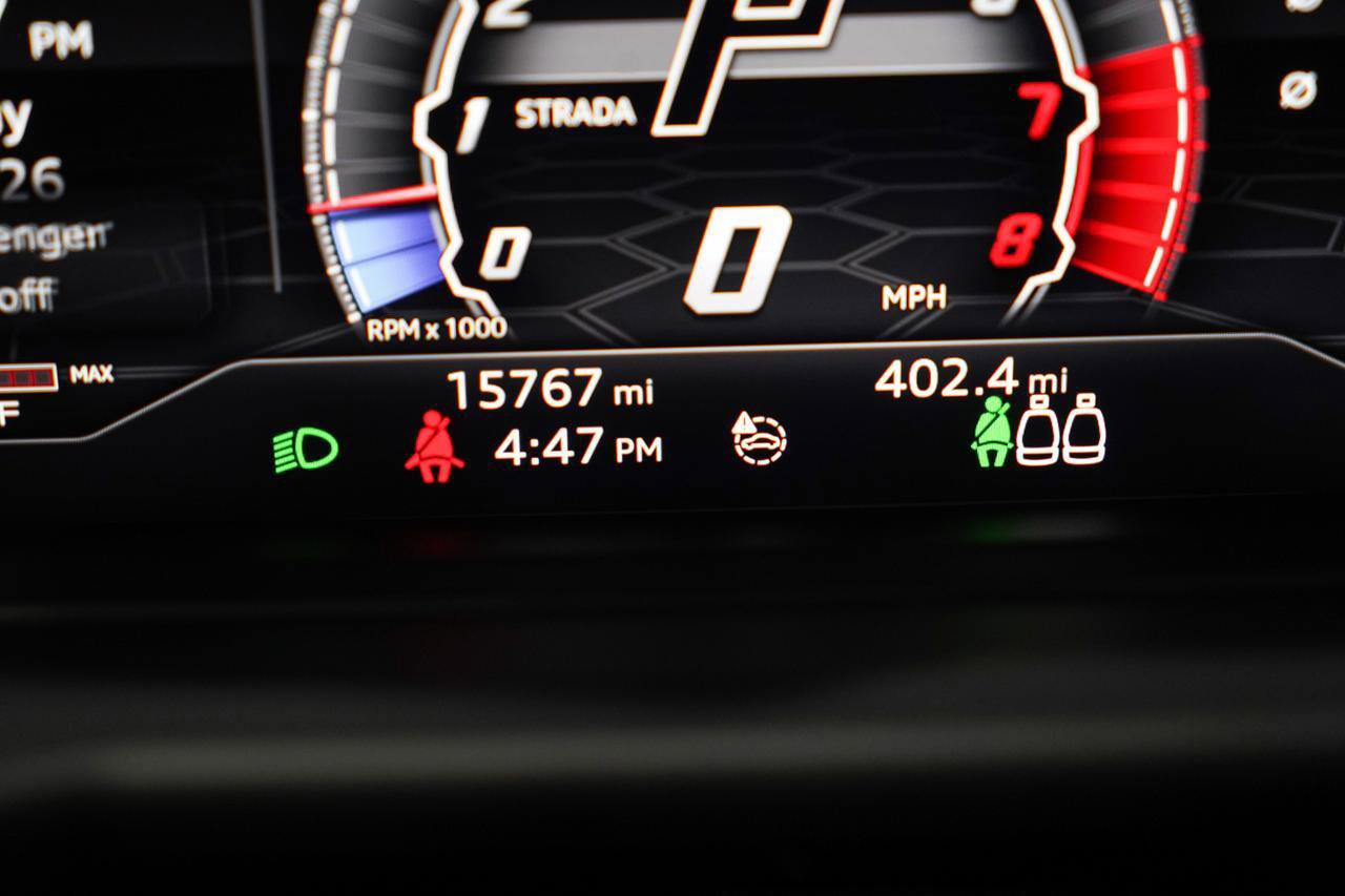 Used 2020 Lamborghini Urus AWD/4WD image 32