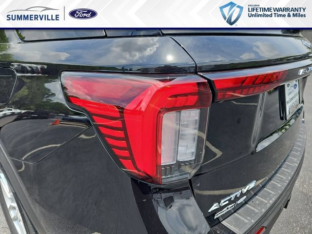New 2026 Ford Explorer Active RWD image 38