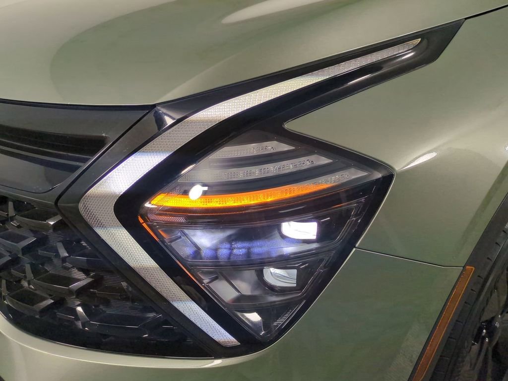 Used 2025 Kia Sportage X-Line w/ Premium Package image 10