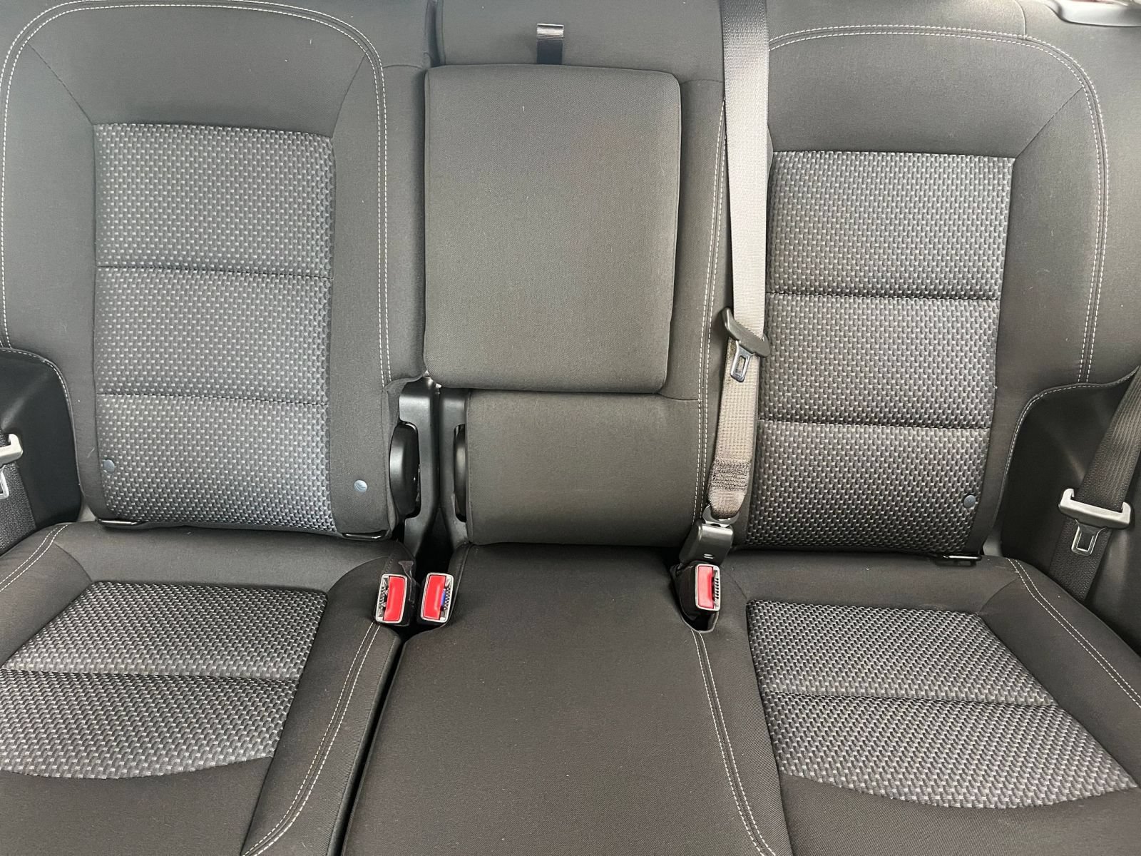 Used 2024 GMC Terrain SLE FWD image 34