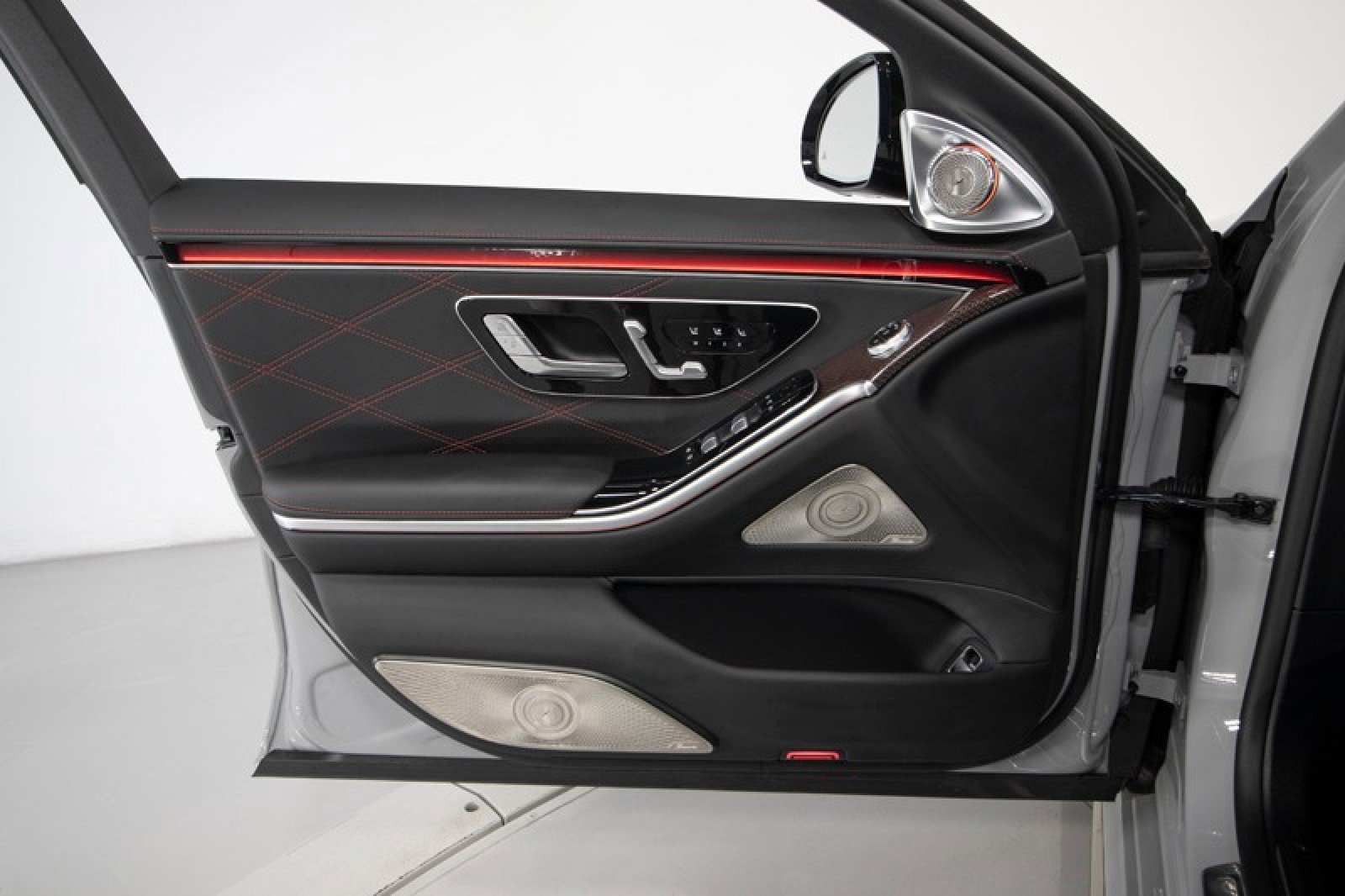 Used 2024 Mercedes-Benz S 63 AMG S image 35