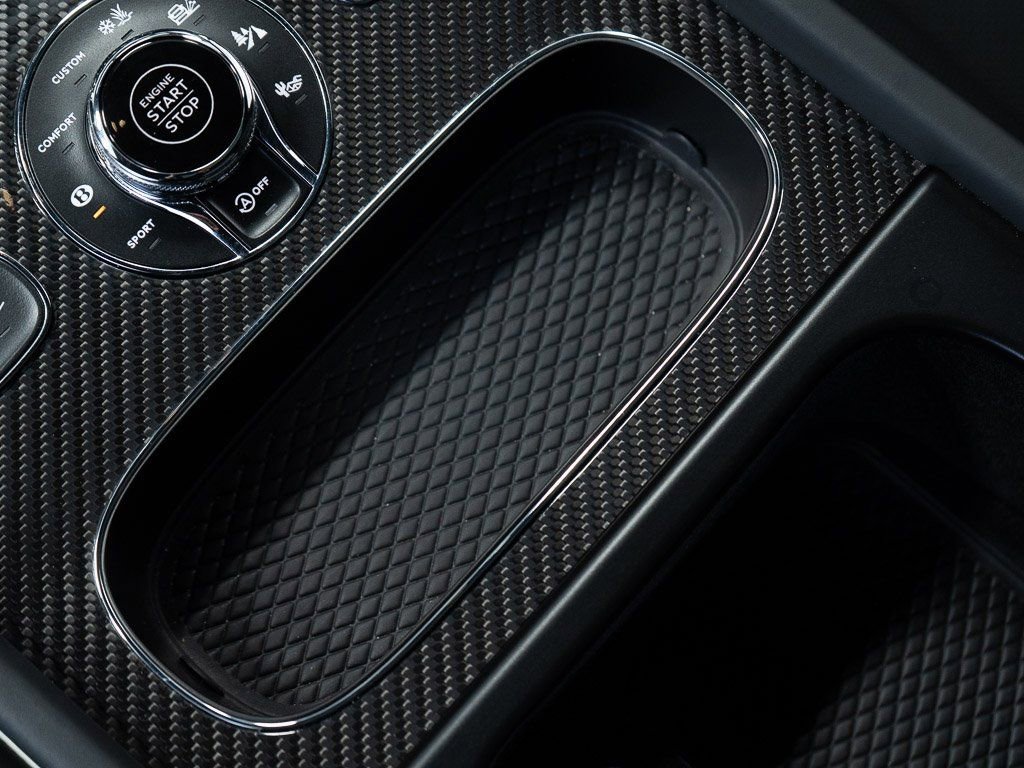 Used 2025 Bentley Bentayga Extended Wheelbase image 35