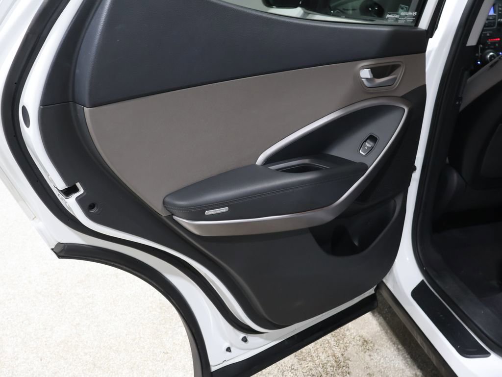 Used 2015 Hyundai Santa Fe Sport image 18