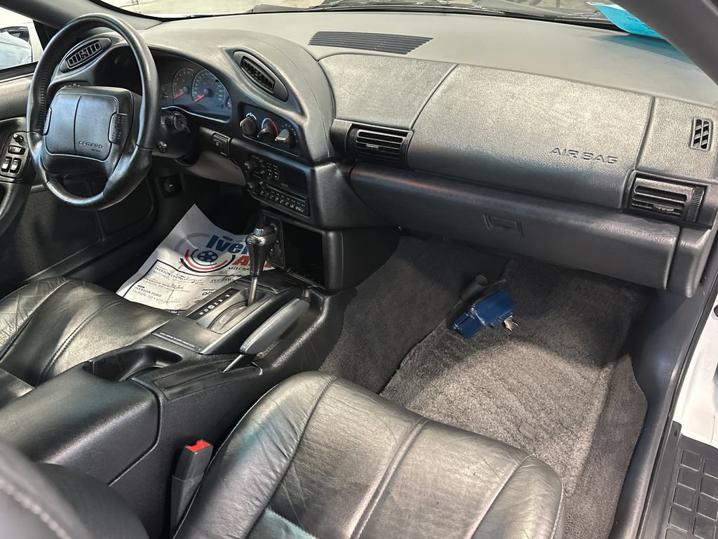Used 1995 Chevrolet Camaro Z28 RWD image 28