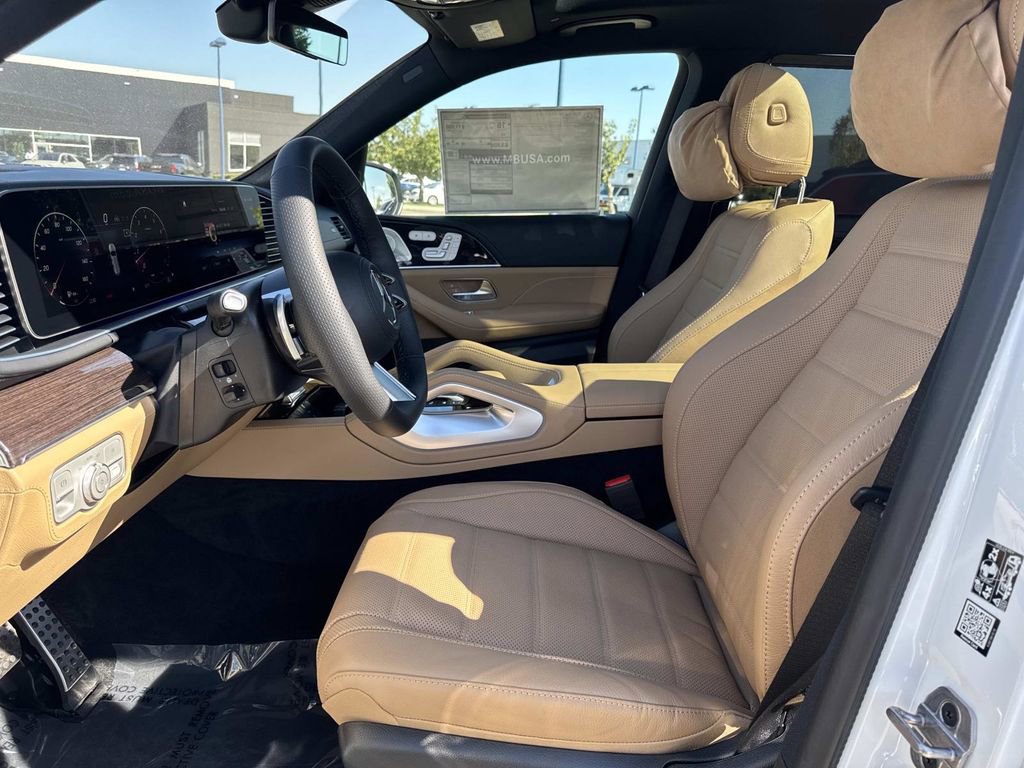 New 2026 Mercedes-Benz GLS 580 4MATIC image 19