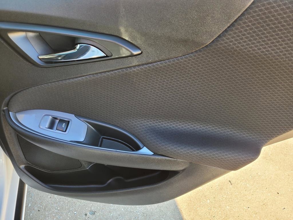 Certified 2024 Chevrolet Malibu LT image 11