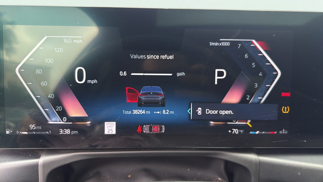 Used 2023 BMW 330i Sedan w/ Premium Package RWD image 16
