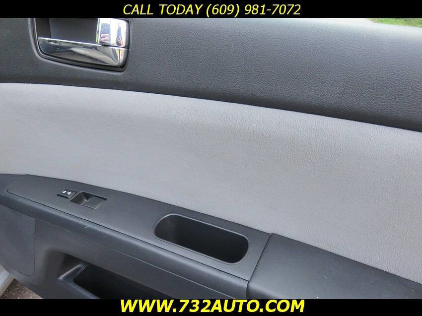 Used 2010 Nissan Sentra 2.0 S FWD image 32