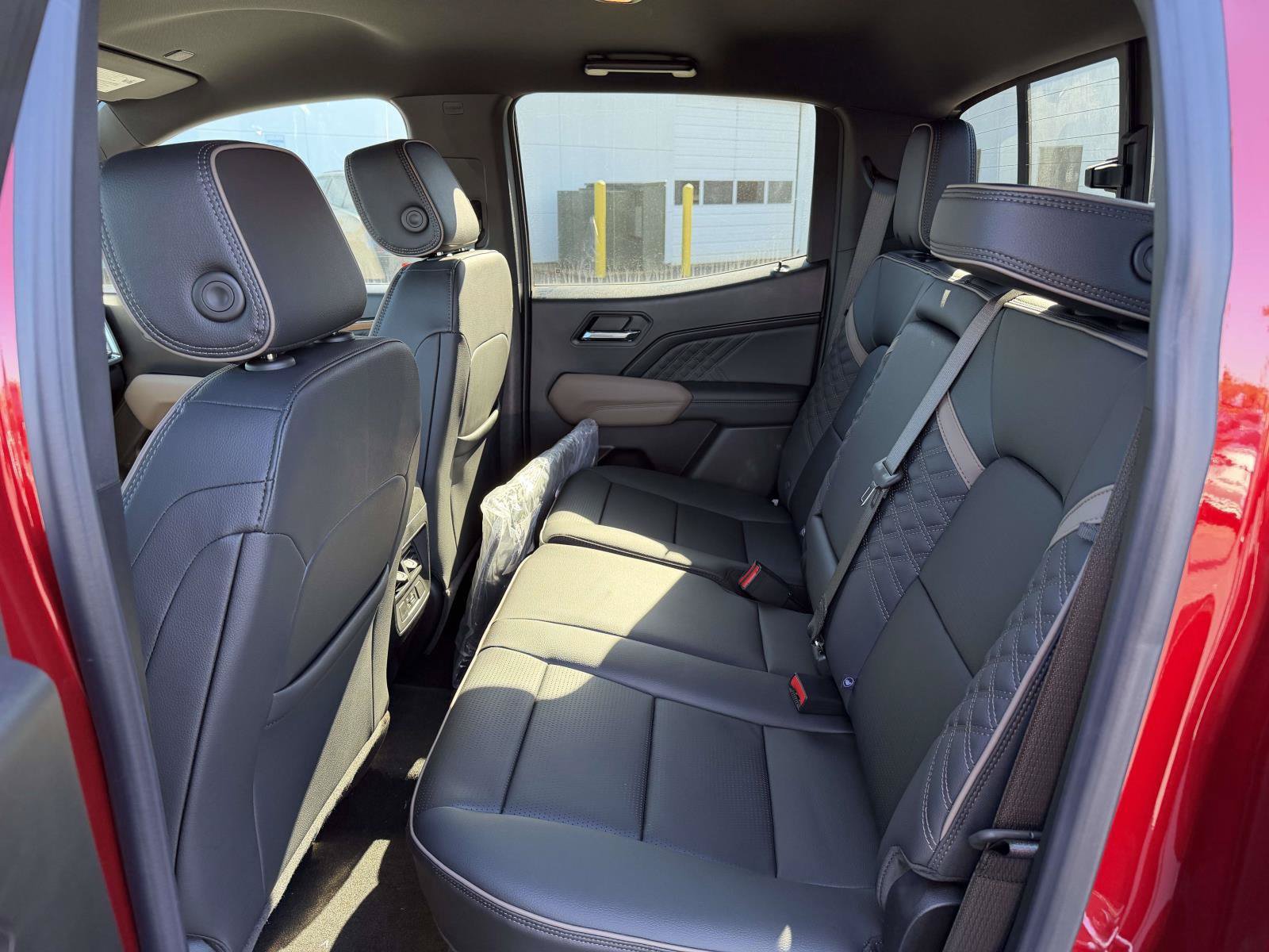 New 2026 GMC Canyon Denali AWD/4WD image 9