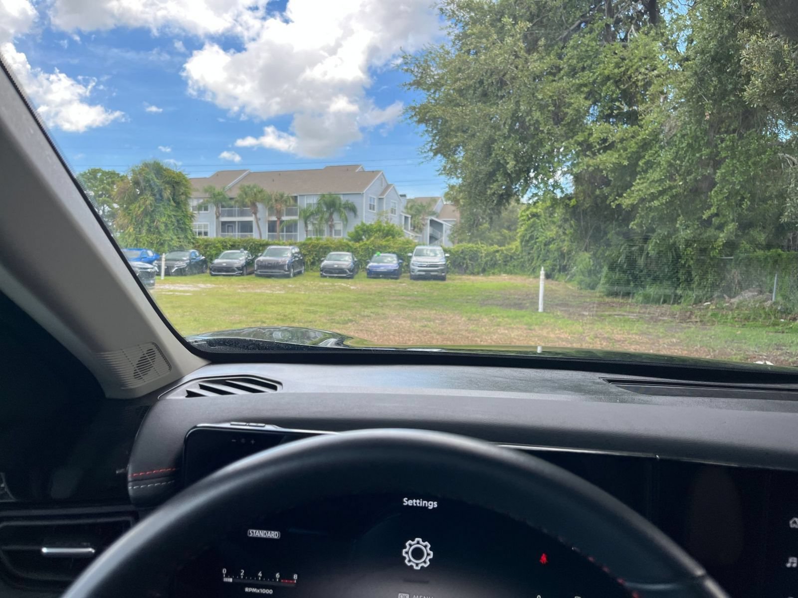 Used 2026 Nissan Kicks SR AWD/4WD image 31