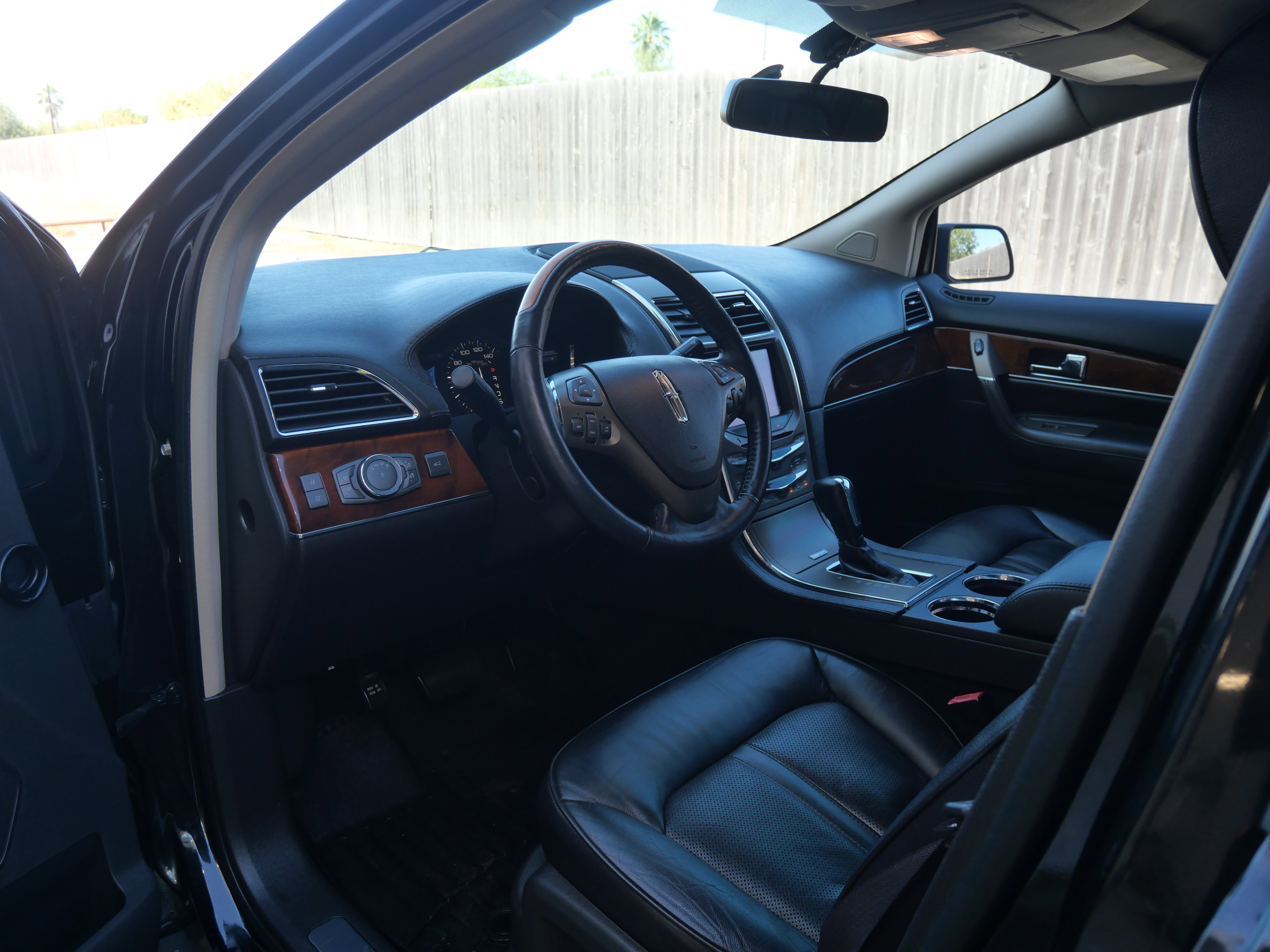 Used 2013 Lincoln MKX FWD image 18