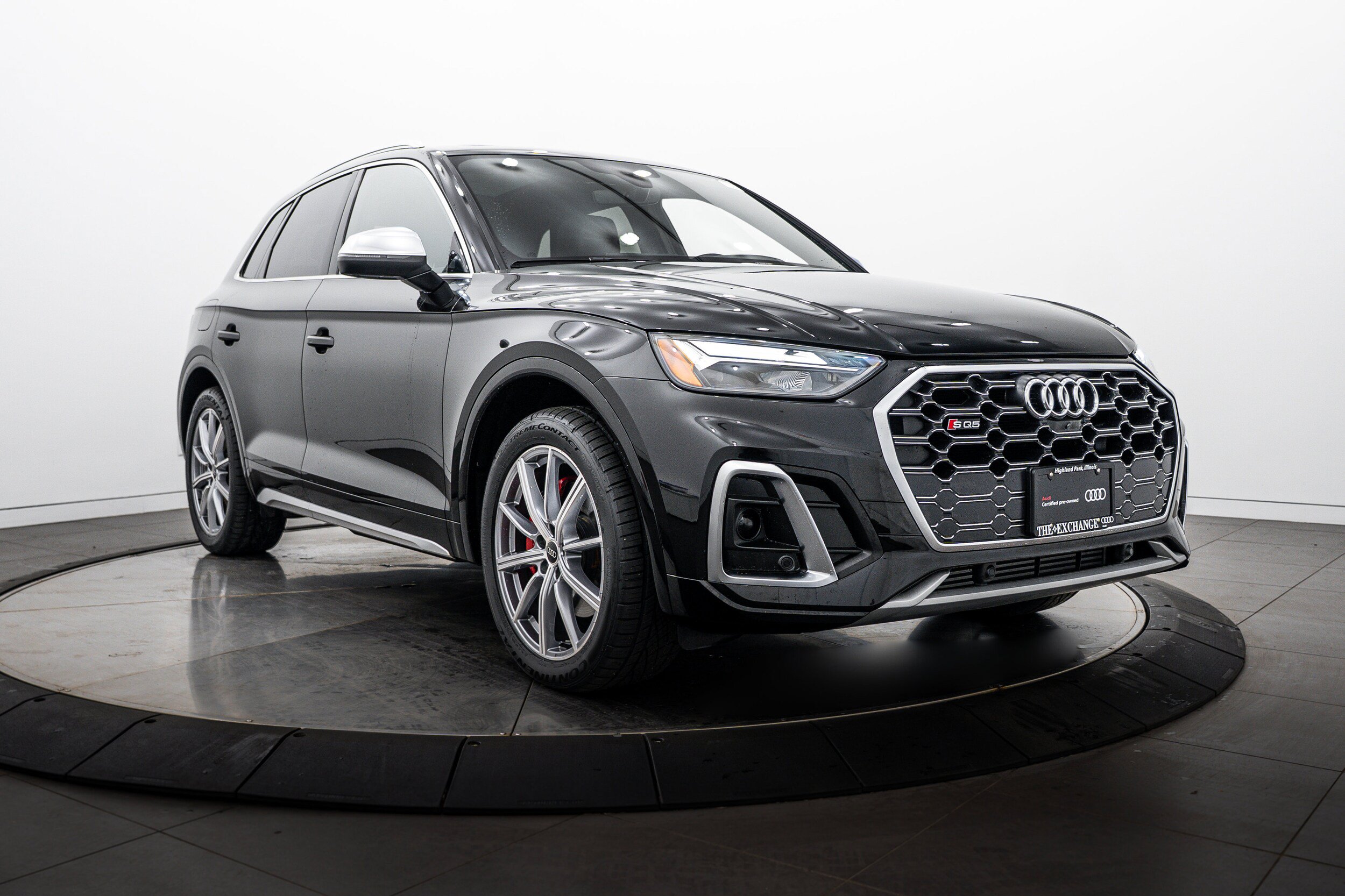 Used 2023 Audi SQ5 Premium Plus w/ Premium Plus Package AWD/4WD image 2