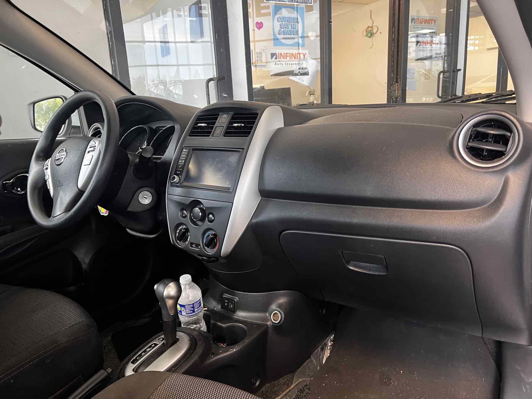 Used 2019 Nissan Versa SV image 15