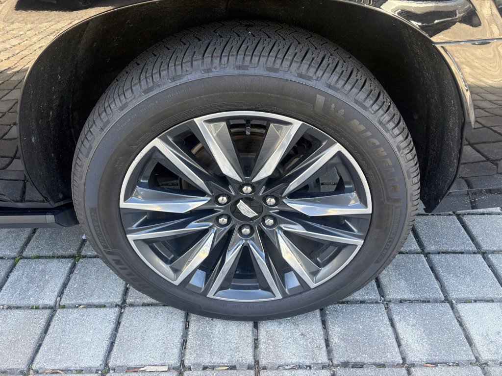 Used 2022 Cadillac Escalade ESV Sport Platinum image 11