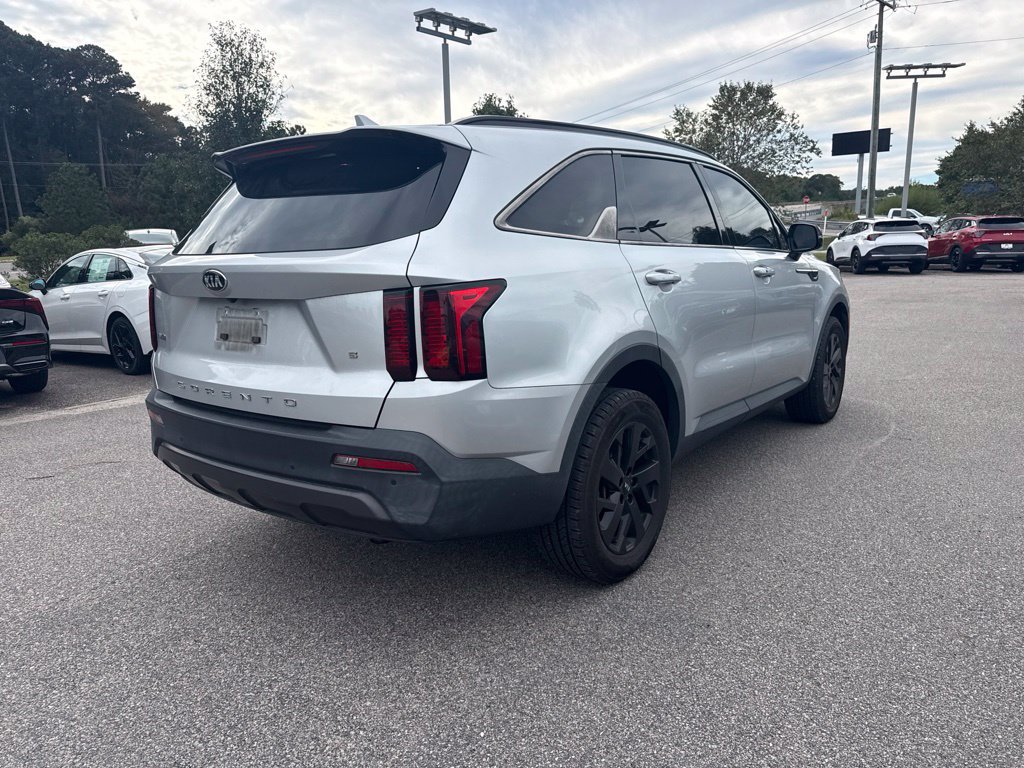 Used 2021 Kia Sorento S AWD/4WD image 5