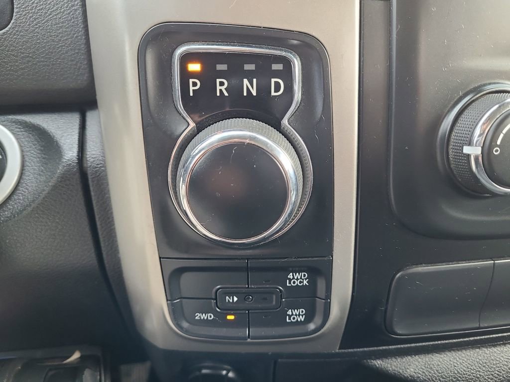 Used 2018 RAM 1500 Classic SLT image 23