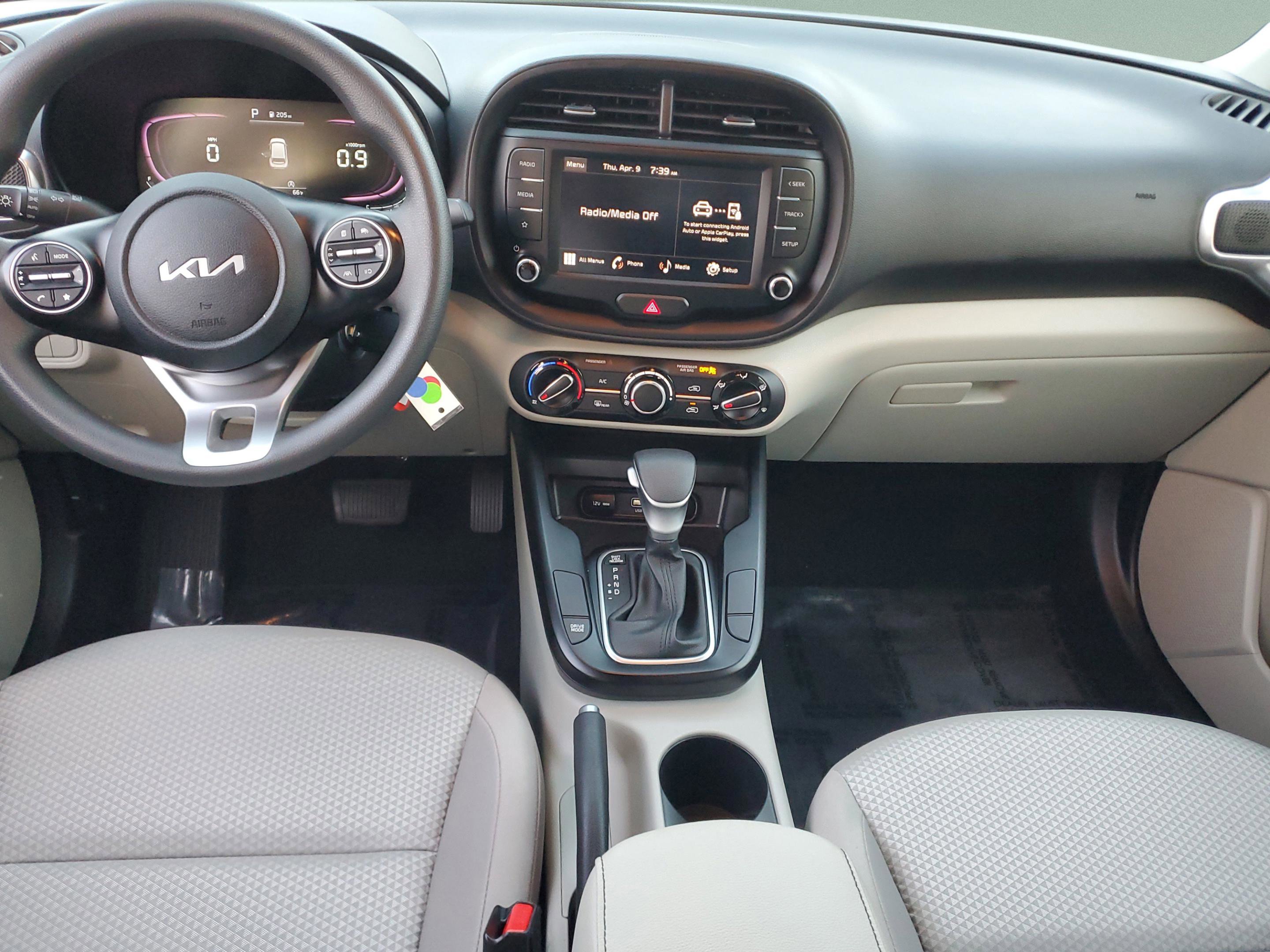 Certified 2023 Kia Soul LX w/ LX Technology Package image 13