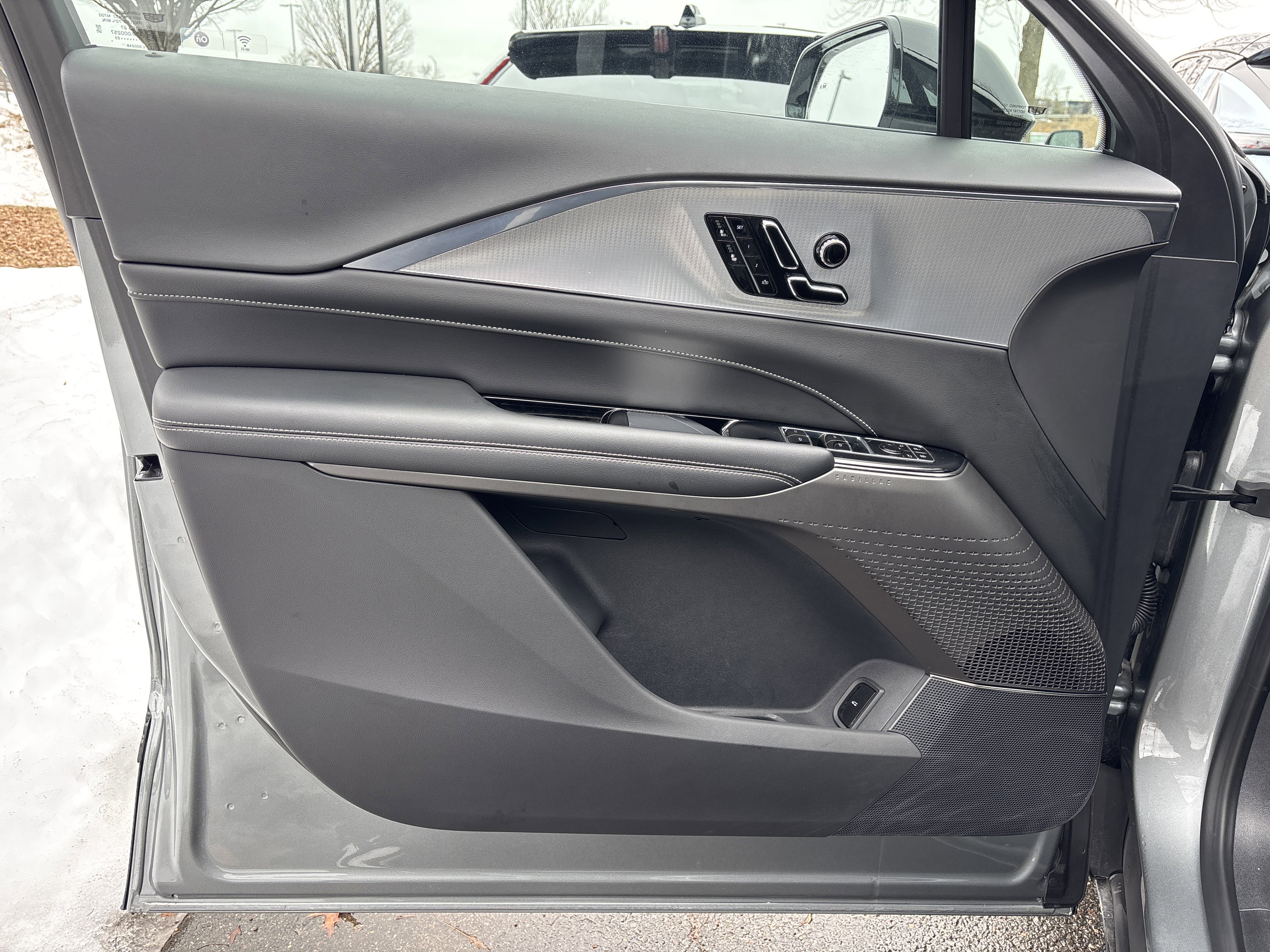 Used 2024 Cadillac Lyriq Tech image 22