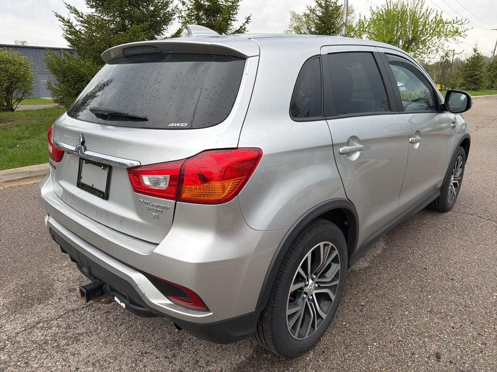 Used 2018 Mitsubishi Outlander Sport SE AWD/4WD image 5