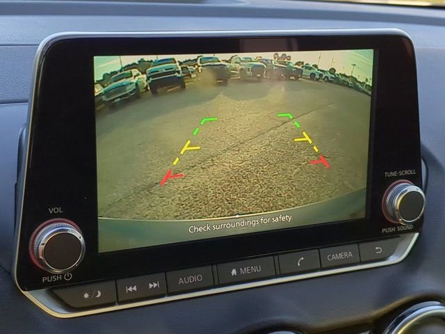 Used 2025 Nissan Sentra SV w/ Trunk Package FWD image 18