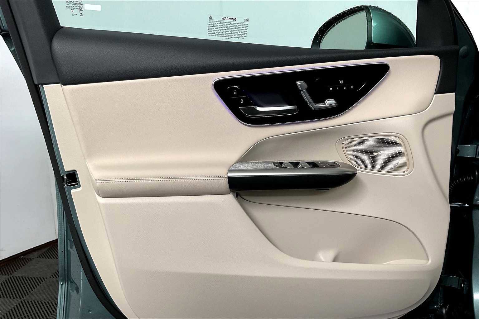 New 2025 Mercedes-Benz GLC 300 GLC 300 image 12