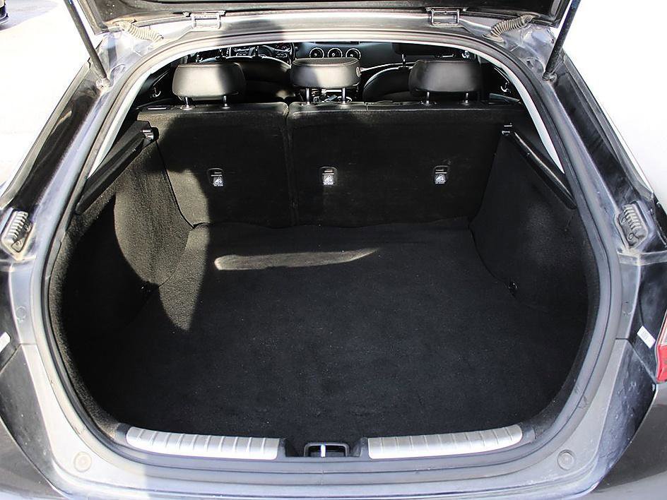 Used 2019 Kia Stinger image 8