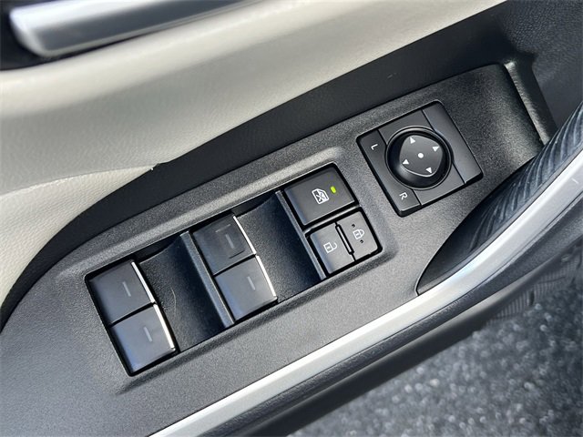 Used 2025 Toyota RAV4 XLE Premium image 26