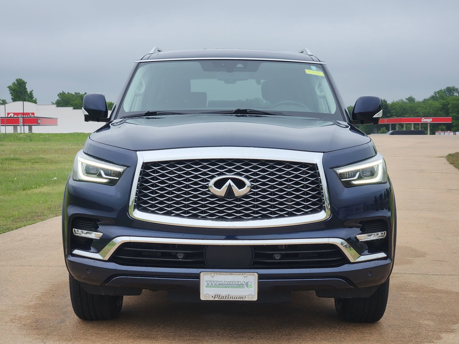 Used 2024 INFINITI QX80 Luxe RWD image 6