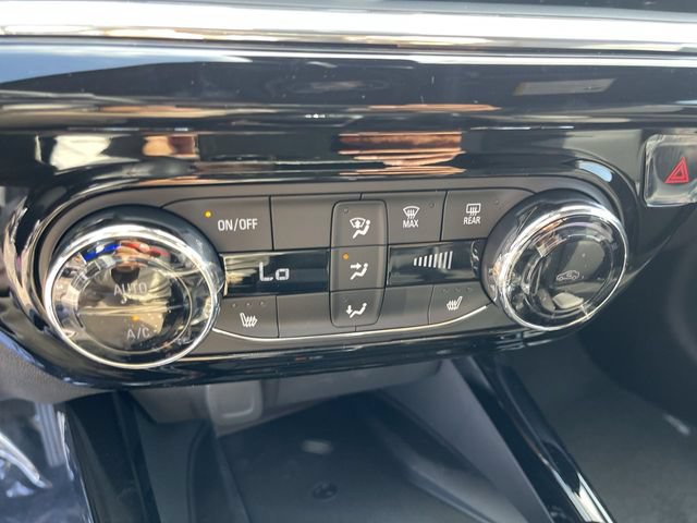 New 2026 Chevrolet Trax RS w/ Sunroof Package FWD image 18