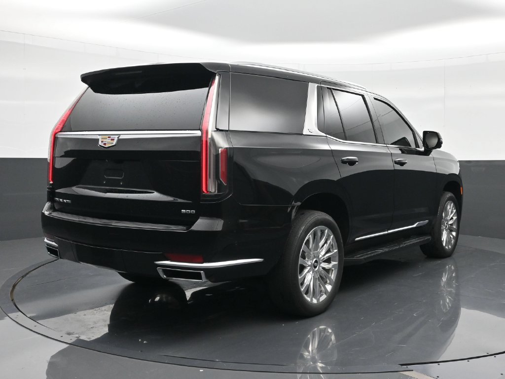 Used 2024 Cadillac Escalade Premium Luxury RWD image 5
