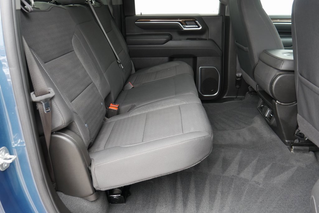 Used 2025 Chevrolet Silverado 2500 LT w/ Convenience Package image 22