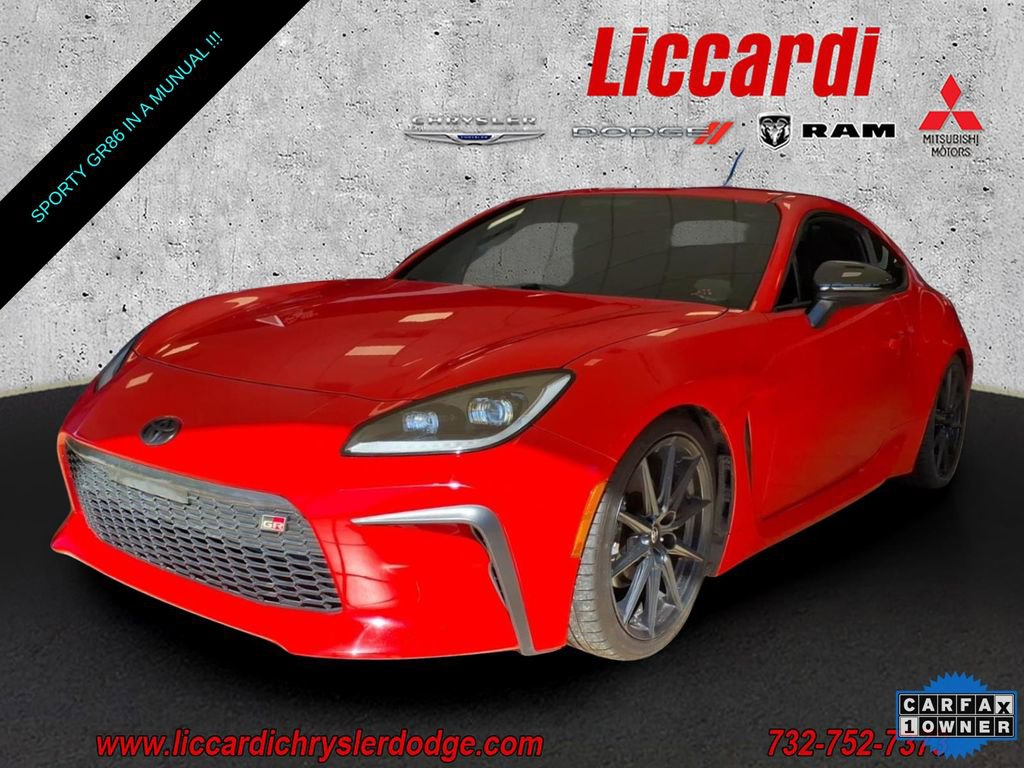 Used 2024 Toyota GR86 Premium image 3