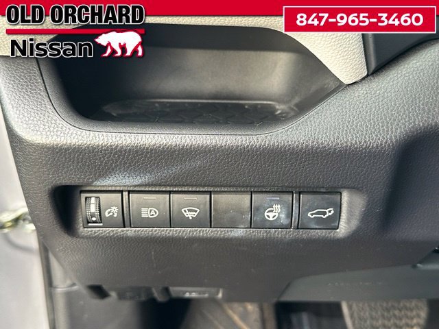 Used 2021 Toyota RAV4 XLE Premium AWD/4WD image 19