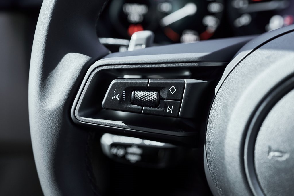 Used 2022 Porsche 911 Carrera 4S image 45