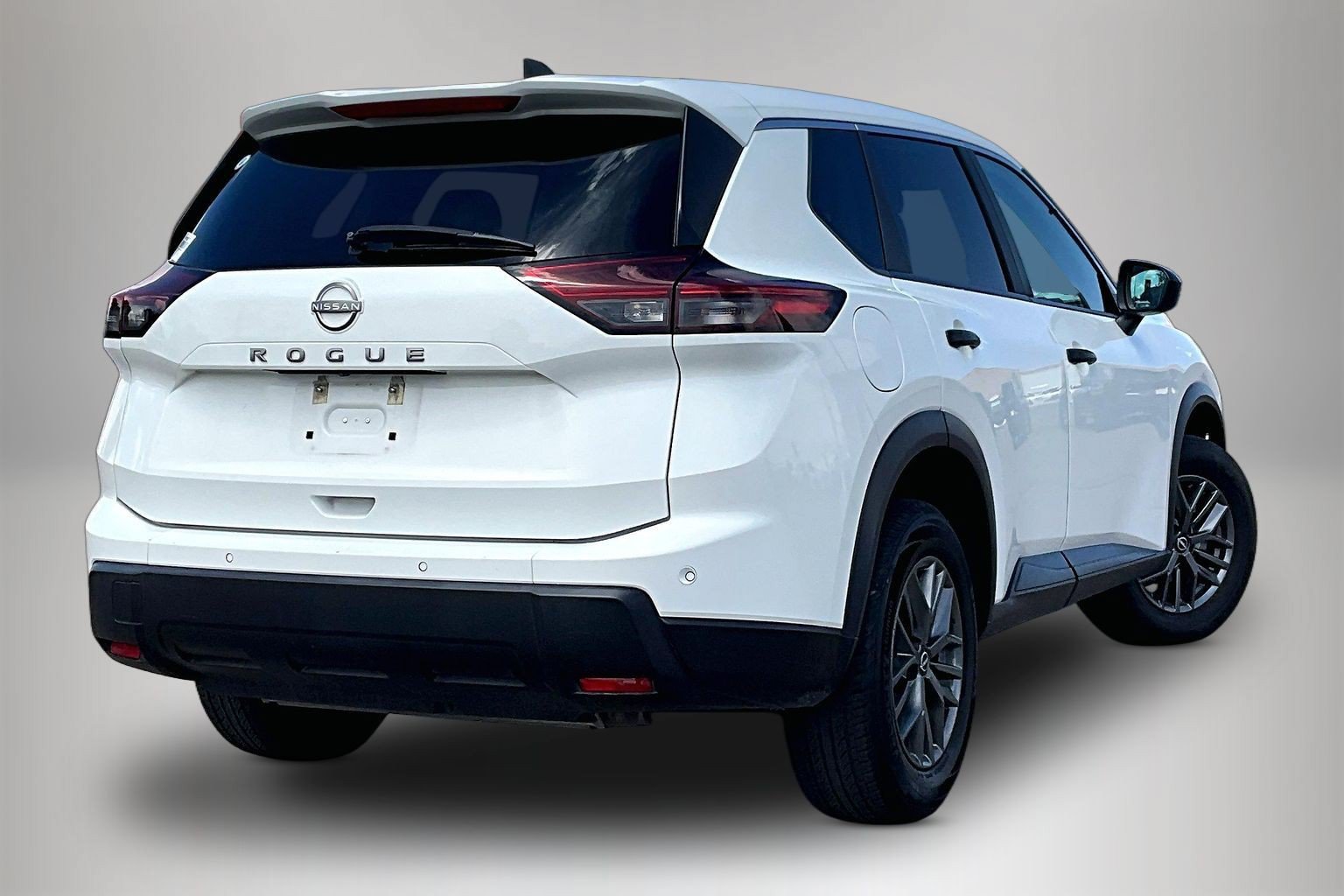 Used 2024 Nissan Rogue S FWD image 6