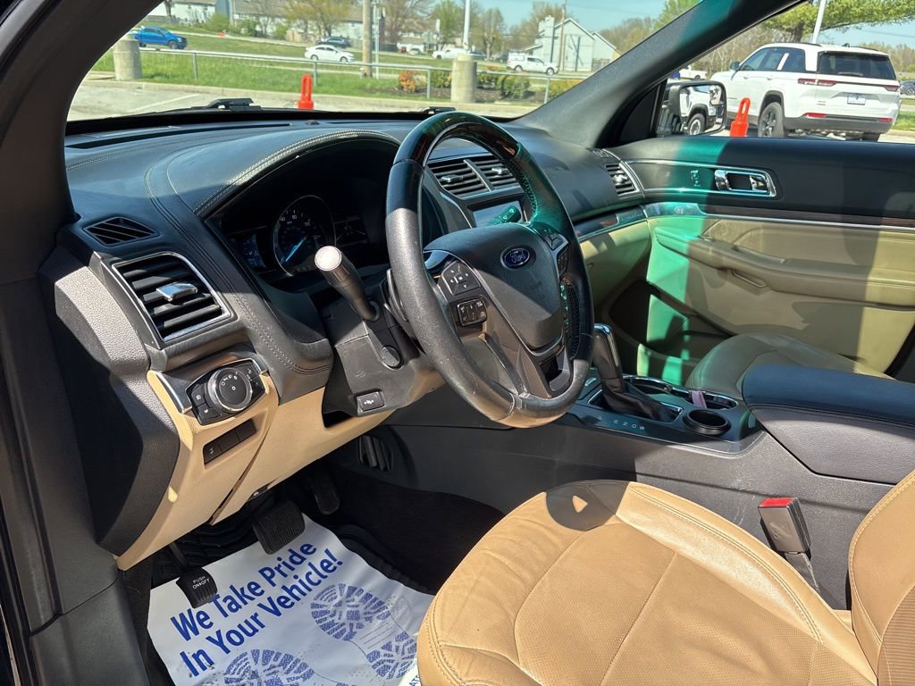 Used 2017 Ford Explorer Limited image 58