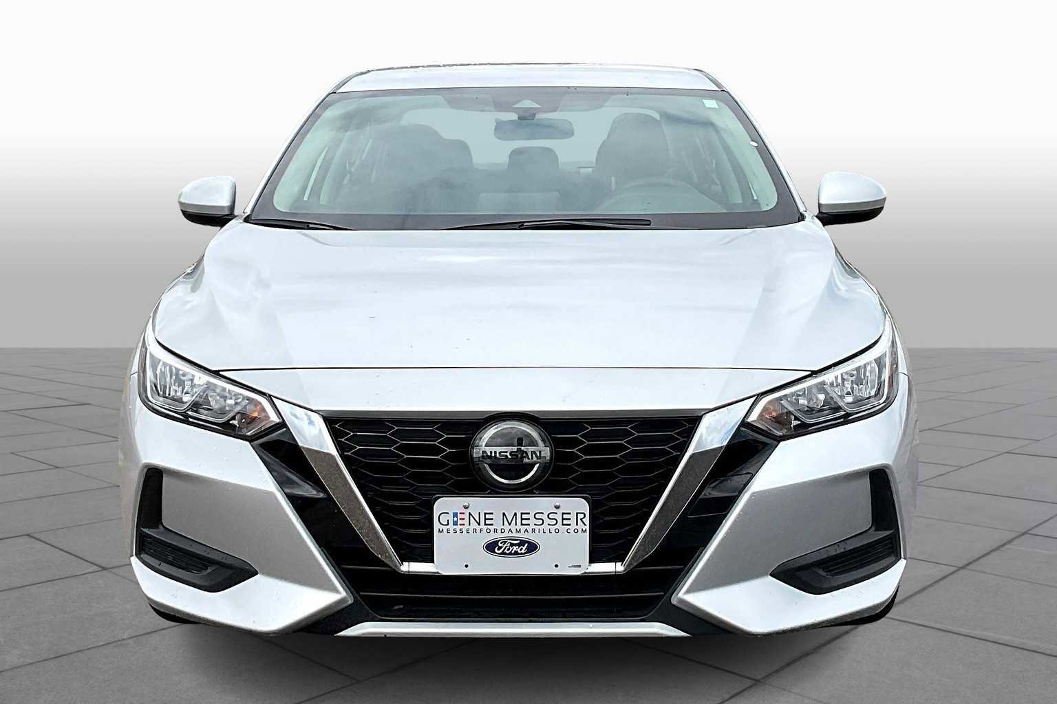 Used 2023 Nissan Sentra SV image 3