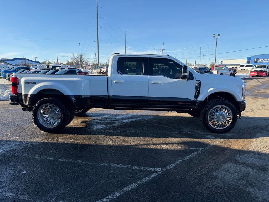 Used 2025 Ford F450 King Ranch AWD/4WD image 6