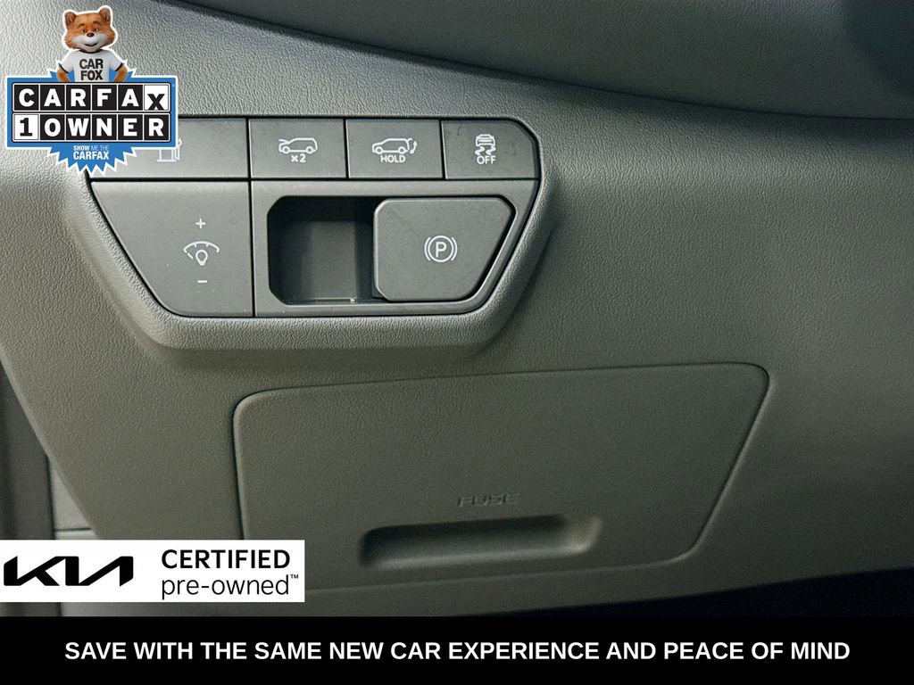 Certified 2024 Kia EV9 Land image 13