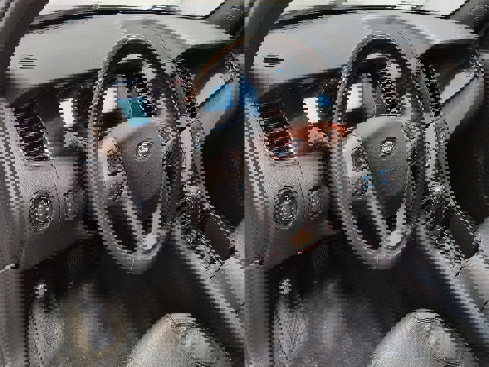 Used 2016 Ford Taurus Limited w/ Equipment Group 301A image 10