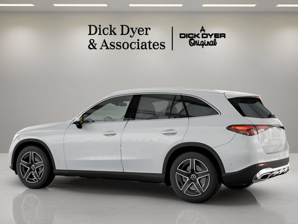 Used 2026 Mercedes-Benz GLC 300 image 26