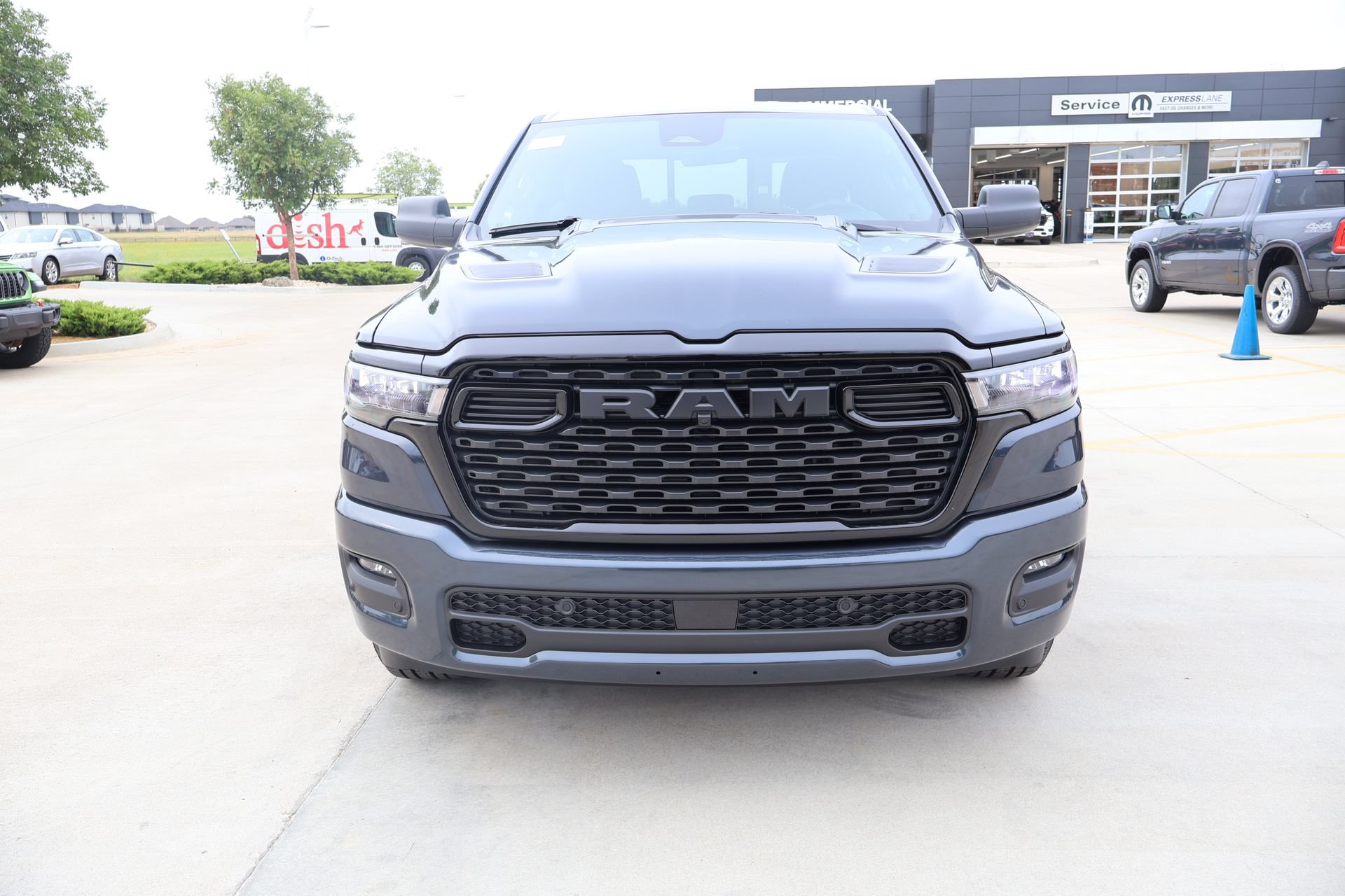 New 2026 RAM 1500 Express AWD/4WD image 8
