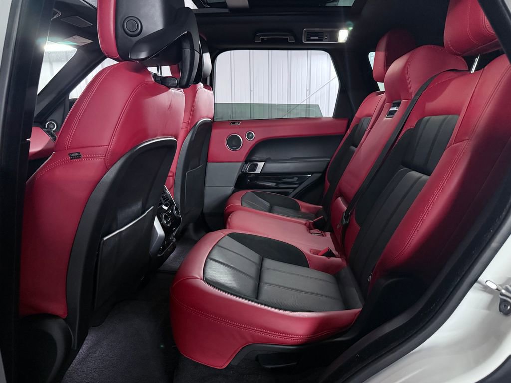 Used 2021 Land Rover Range Rover Sport HST image 22