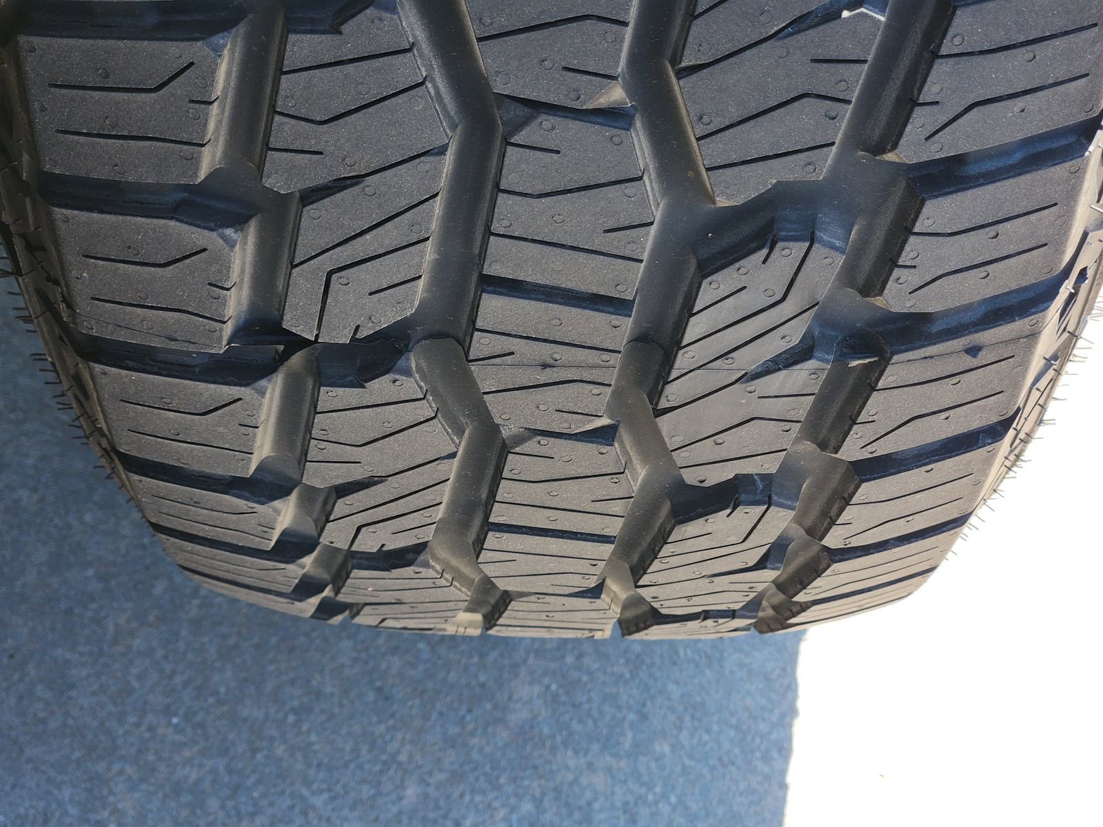 Used 2022 Chevrolet Silverado 1500 Custom image 13