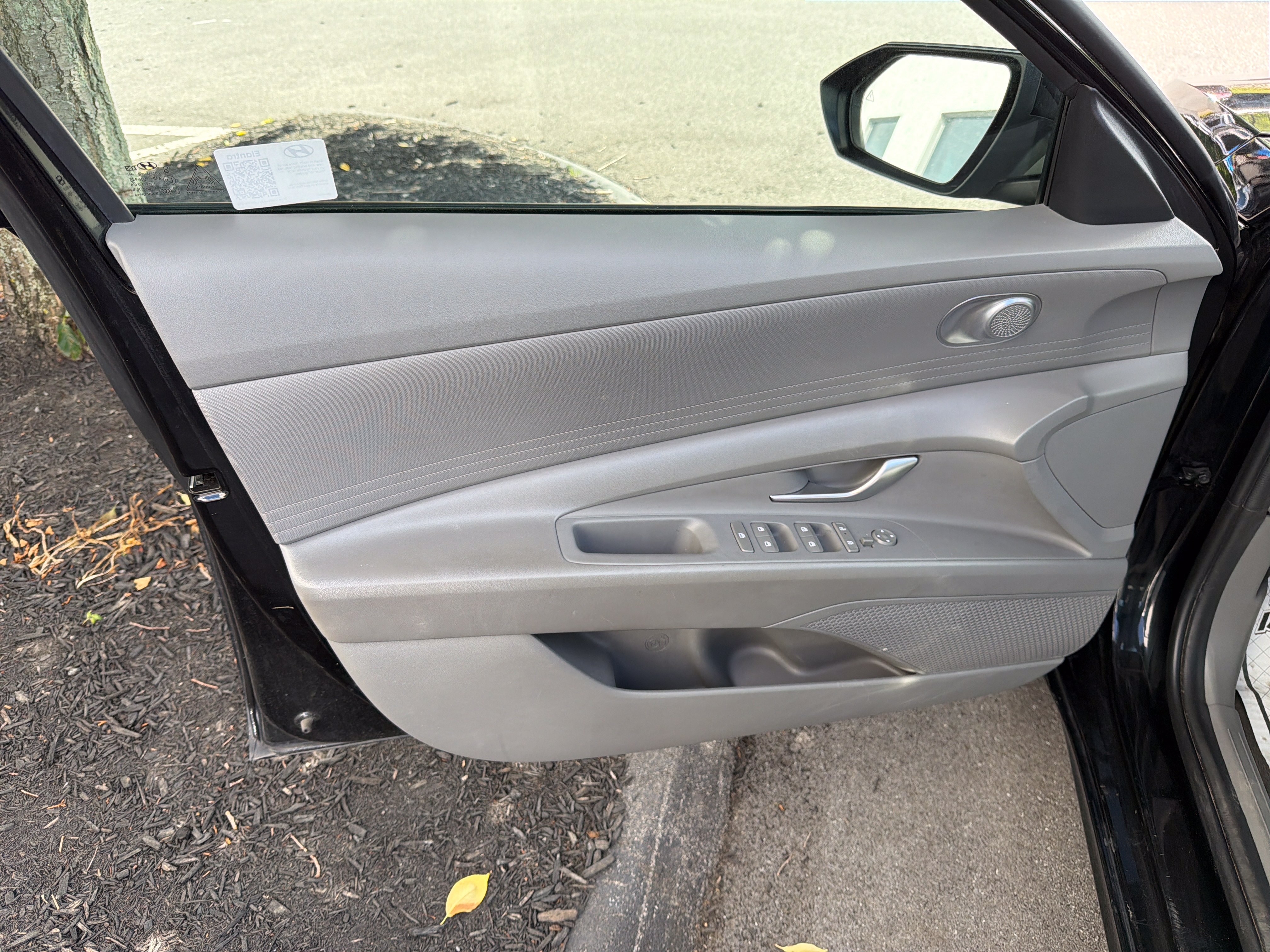 Used 2024 Hyundai Elantra SEL FWD image 18