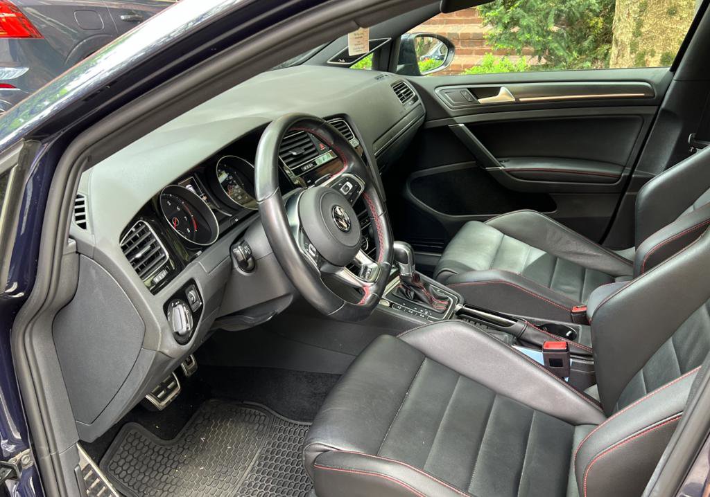 Used 2018 Volkswagen GTI 4-Door FWD image 8