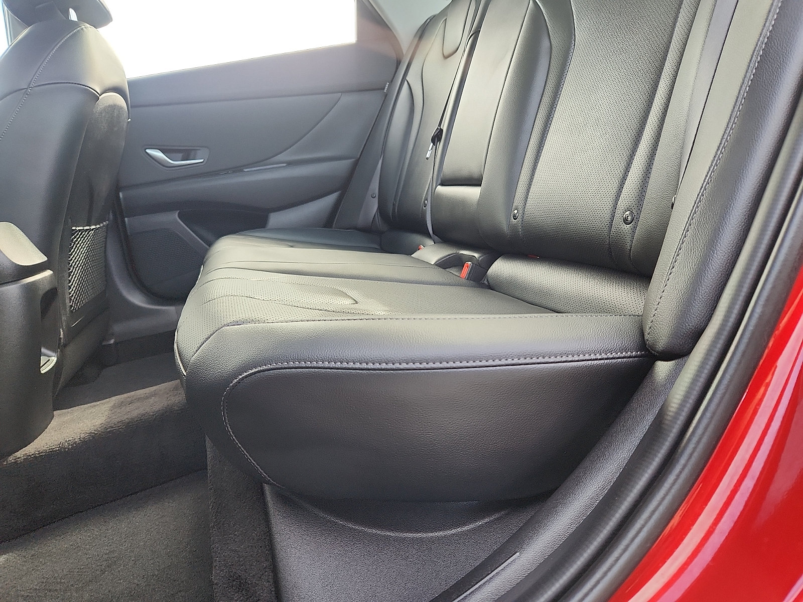 Certified 2025 Hyundai Elantra Limited FWD image 26