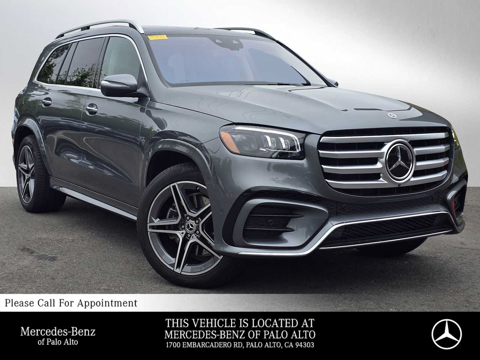 Used 2026 Mercedes-Benz GLS 450 4MATIC image 1